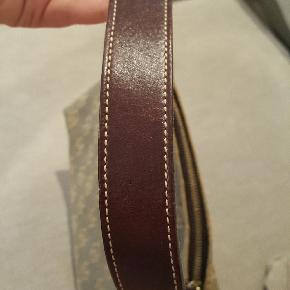 Dooney & Bourke - Picture 2 of 4